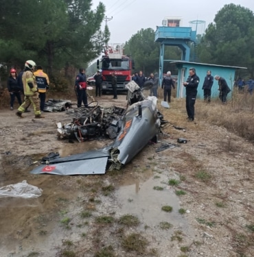 BURSA'DA EĞİTİM UÇAĞI DÜŞTÜ: 2 ÖLÜ