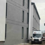 Bursa’da inanılmaz olay...3.kattan ağabeyinin üzerine düştü: 2 yaralı