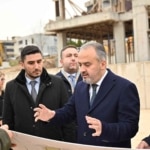 Gençler için bir tesis de Yenibağlar’a