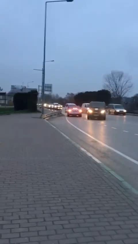 Bursa’da ters şeritten giden otomobil, ölüme meydan okudu