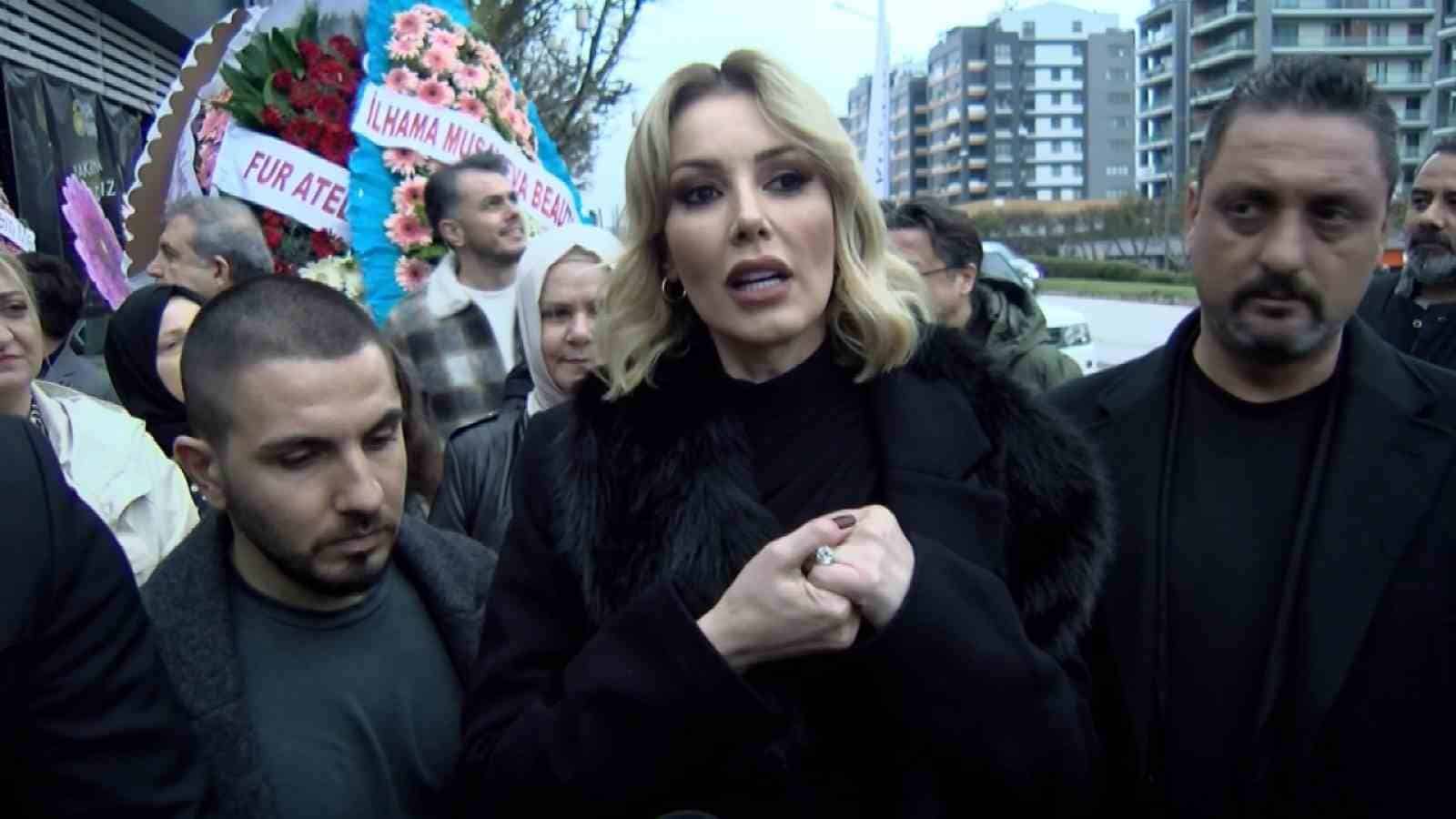 Ünlü isimlerden bağış sözü verip yerine getirmeyenlere çok sert eleştiri :“Hepsini ifşa edip topluca yüzüne tükürelim”