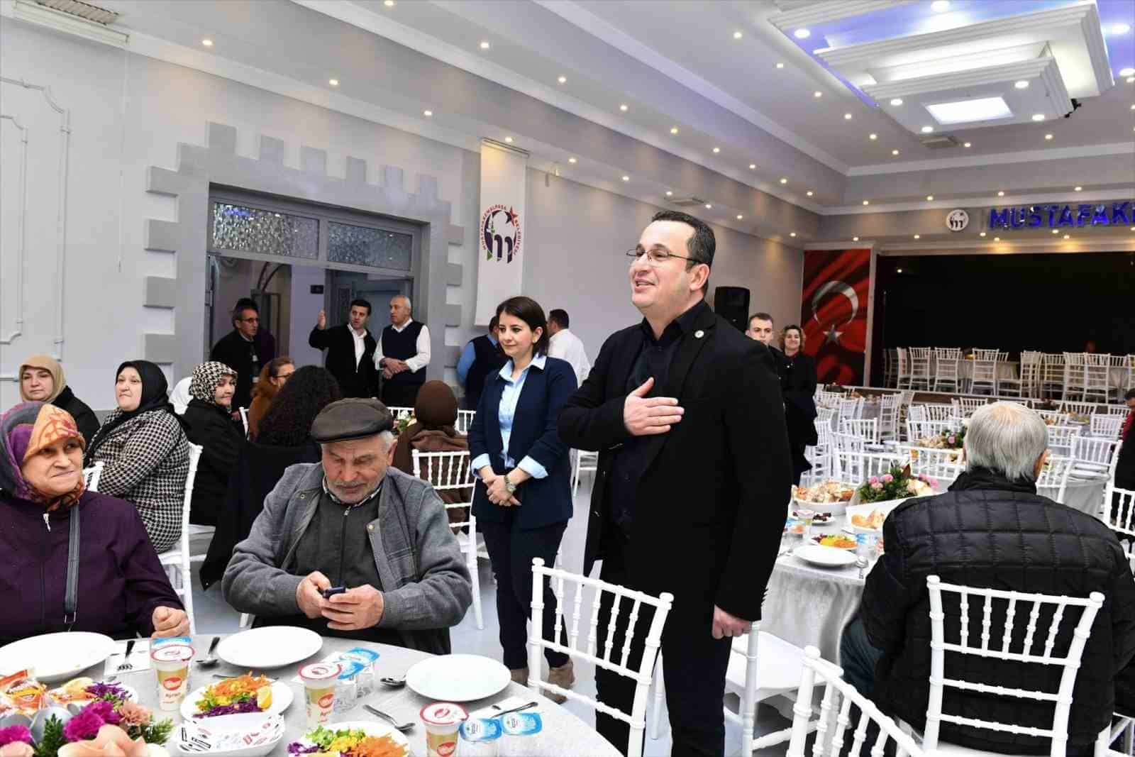 Başkan Kanar, şehit yakınları ve gazi aileleri ile iftar sofrasında buluştu
