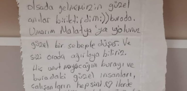 Memleketine dönen depremzededen duygulandıran not