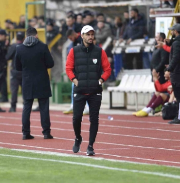 Özer Hurmacı: “Bursaspor olarak rakip ayırt etmiyoruz"