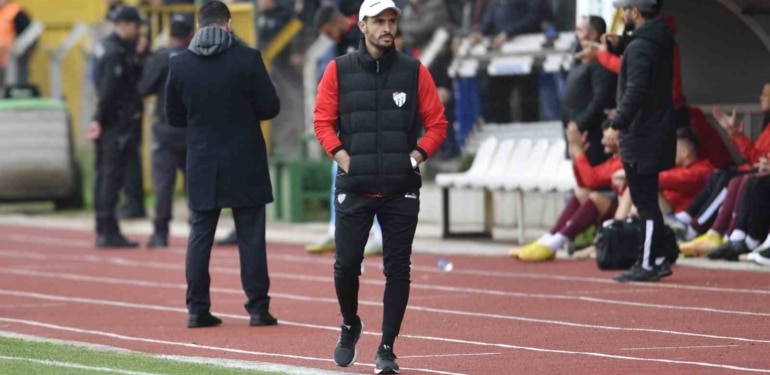 Özer Hurmacı: “Bursaspor olarak rakip ayırt etmiyoruz"