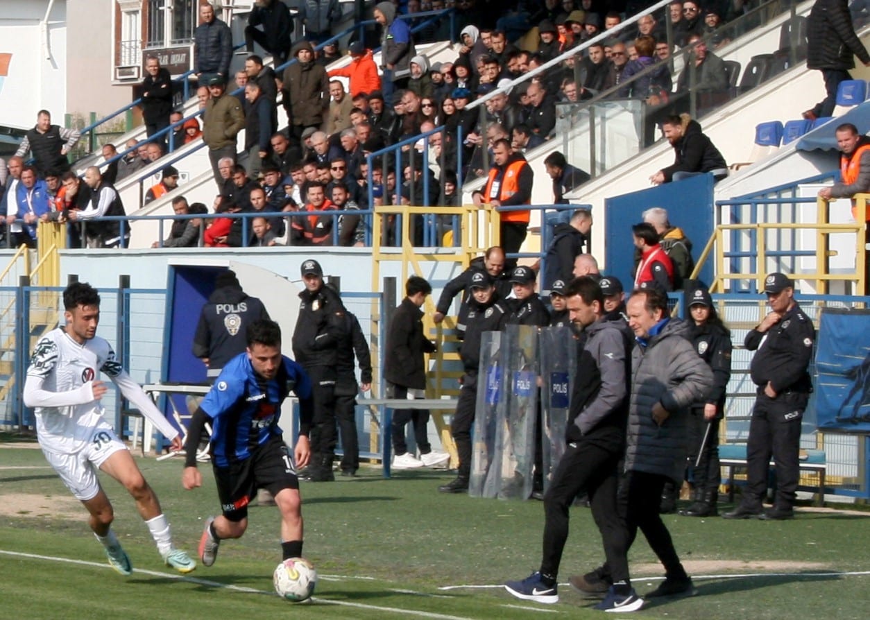 TFF 2. Lig: TECO Karacabey Belediyespor: 2 – Kırklarelispor: 0