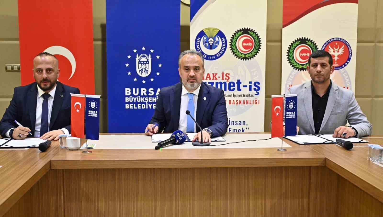 Bursa Büyükşehir işçisi bayram yaptı