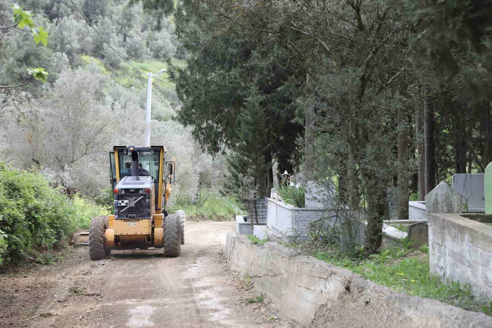 Tirilye mezarlık yolunda çalışmalar başladı