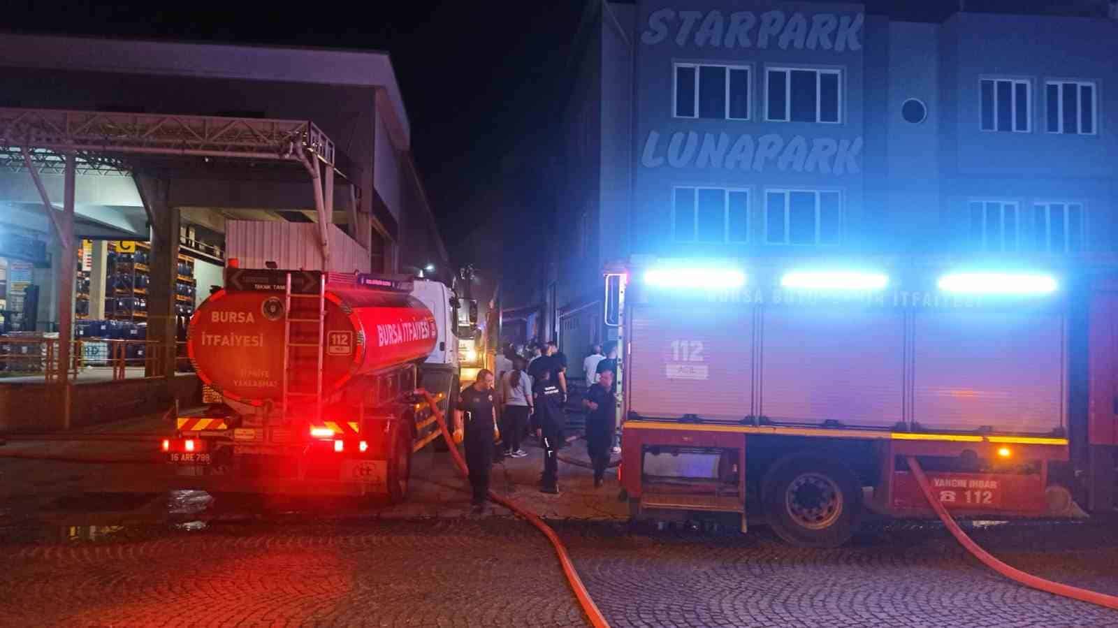 Bursa’da kauçuk fabrikasında büyük yangın