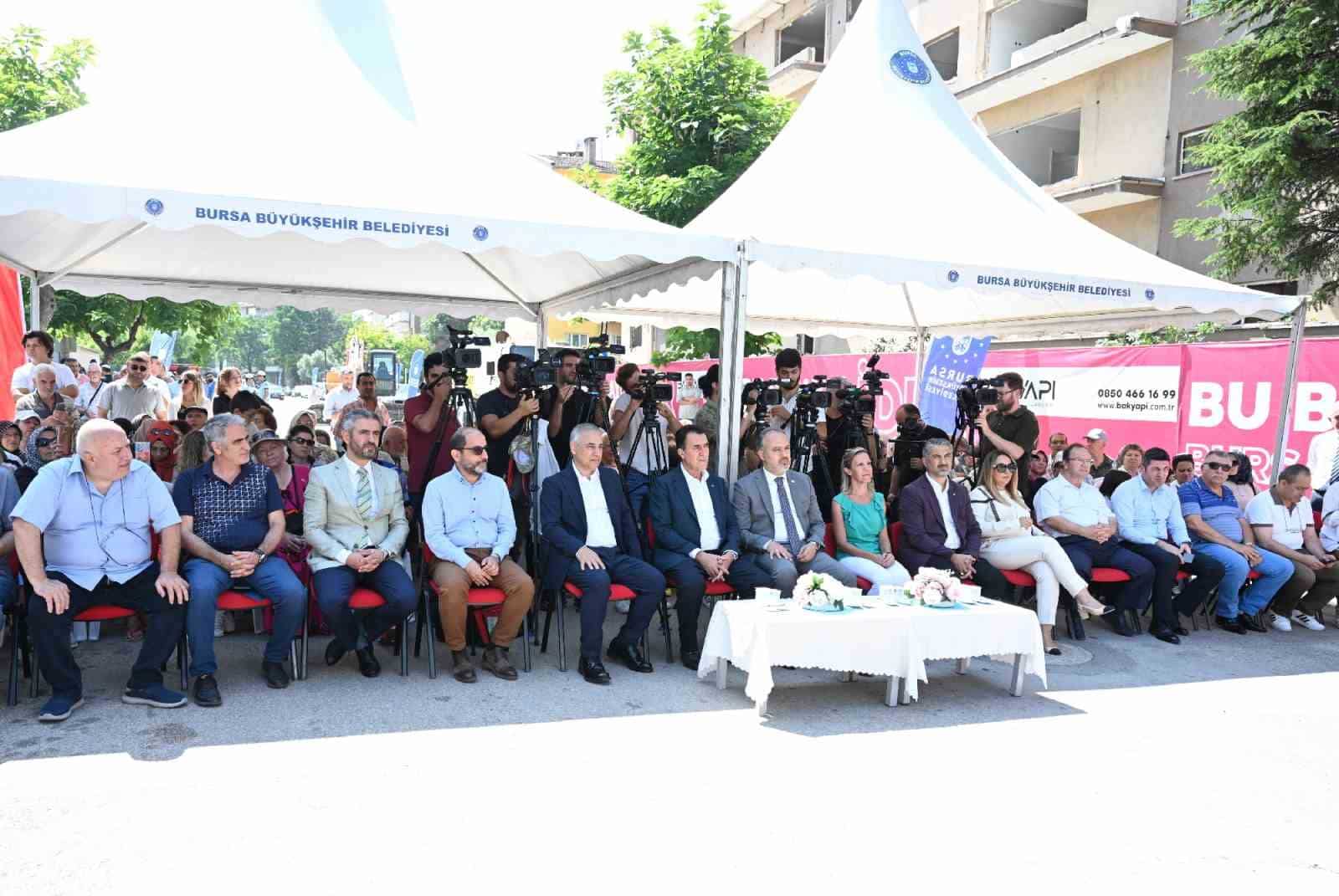 10 yılı aşkın süredir yıkımı bekleyen semt kentsel dönüşüme girdi