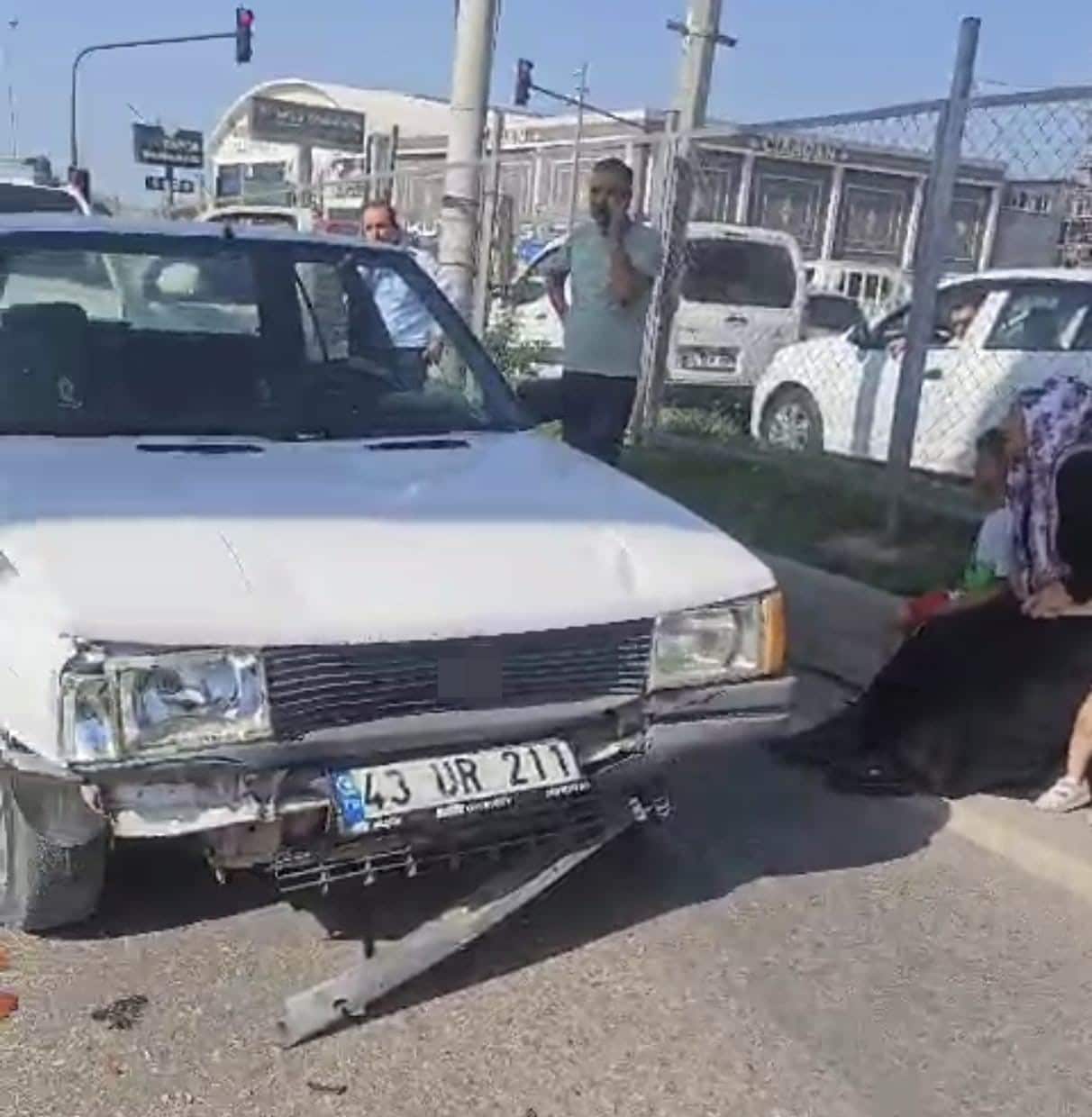 Bursa’da 4 araç birbirine girdi: 4 kişi yaralandı