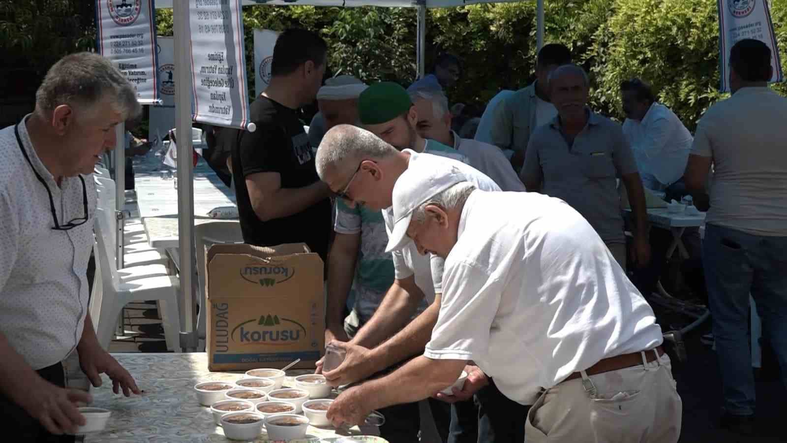 Aşure kazanları birlik ve beraberlik için kaynadı