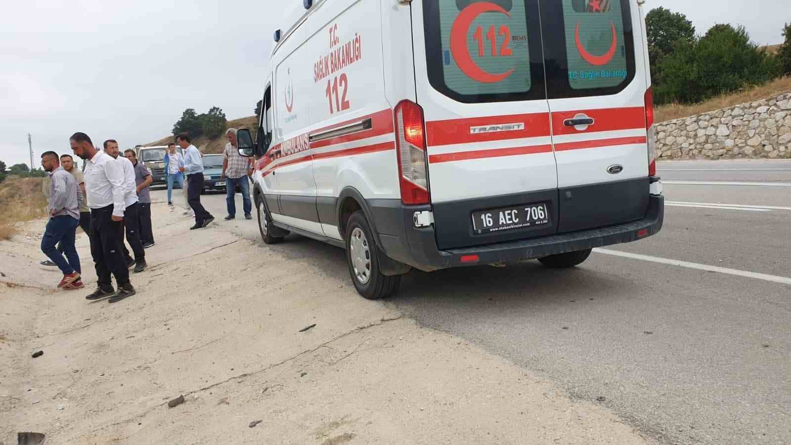 Bursa’da iki araç çarpıştı: 5 yaralı