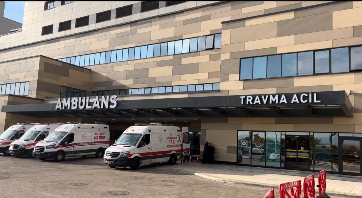 Eşini bıçakla öldürdü, "pişmanım" deyince vatandaş tepki gösterdi
