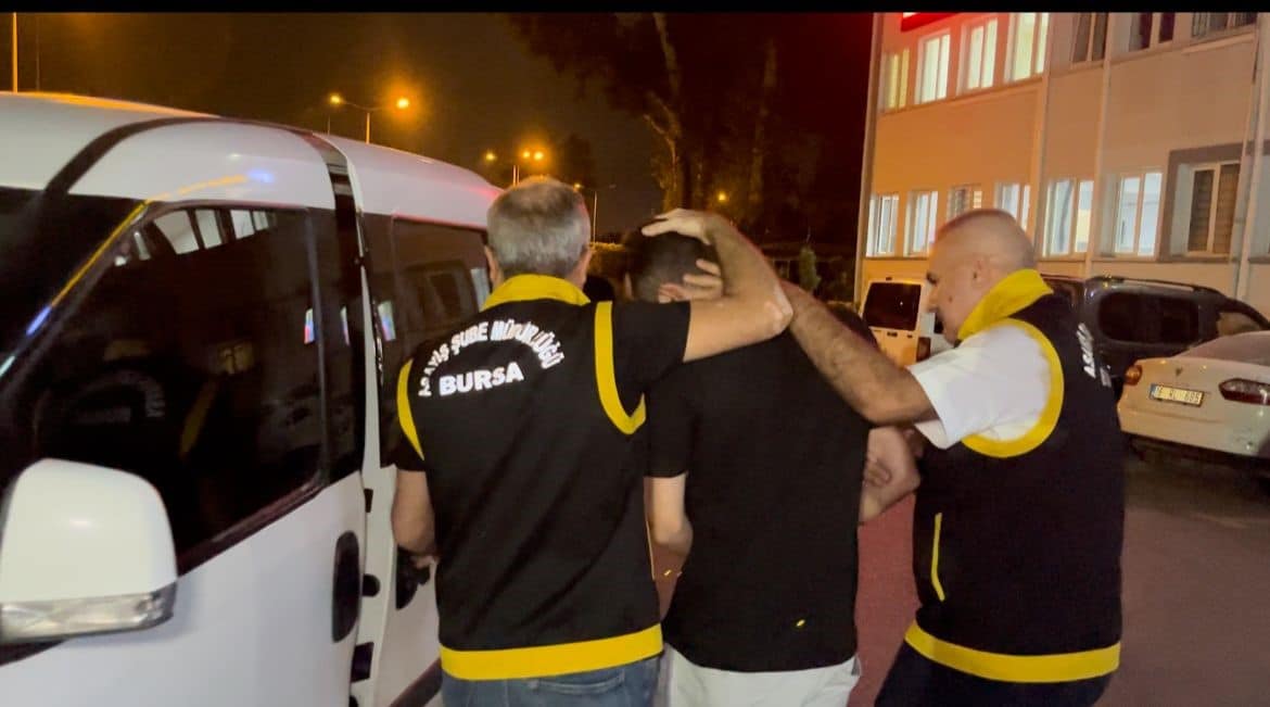 Kardeşini öldüren şahsı öldürmüştü, polisin operasyonuyla yakaladı