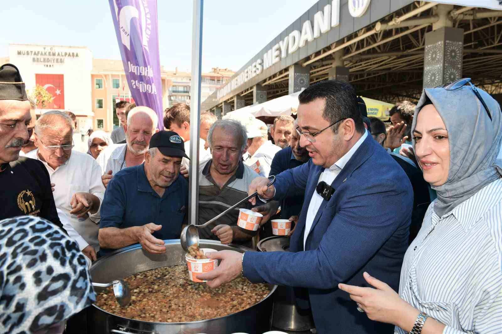 Mustafakemalpaşa’da bereket kazanları kaynadı