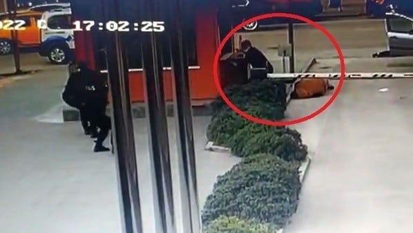 Böyle dehşet saçmıştı...Eski eşi ve arkadaşını öldüren polise 2 kez müebbet