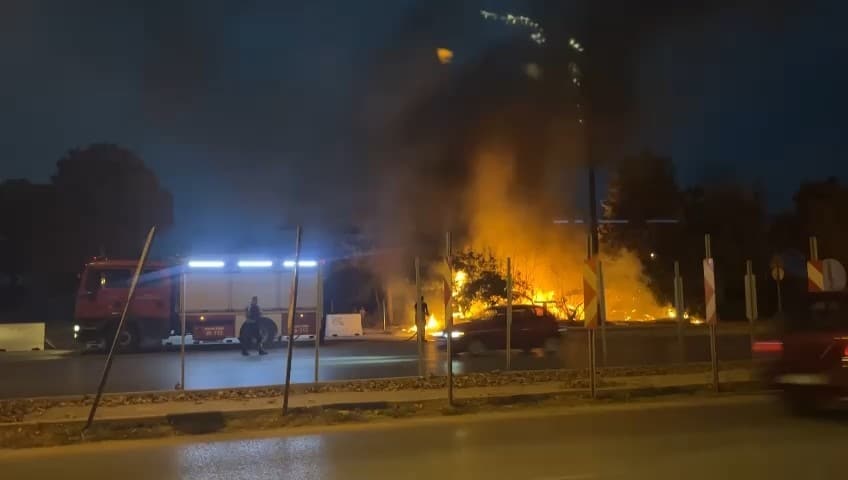 Bursa’da AVM yanında korkutan yangın