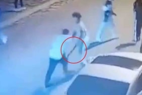 Bursa’da satır ve bıçaklar konuştu...Kavga anı kamerada