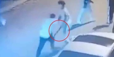 Bursa’da satır ve bıçaklar konuştu...Kavga anı kamerada