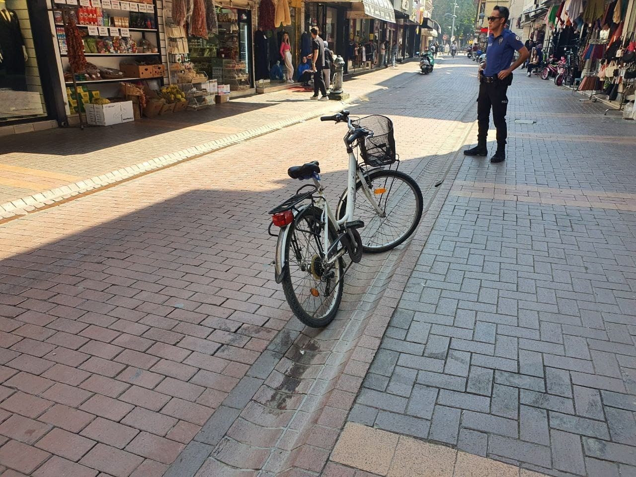 Bursa’daki bıçaklı kavga kamerada