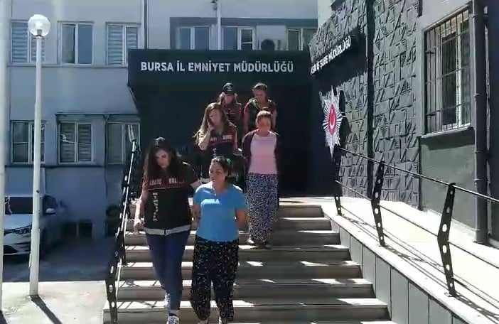 Daire daire vurgun yaptılar... Adliyeye çıkarken söylediği sözler şaşırttı