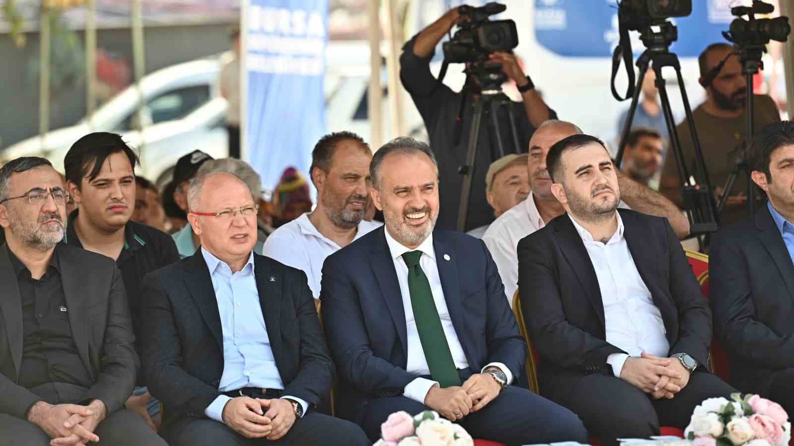 İstanbul Yolu’nda dönüşüm tamam, Altıparmak’ta ilk kazma yıl sonunda