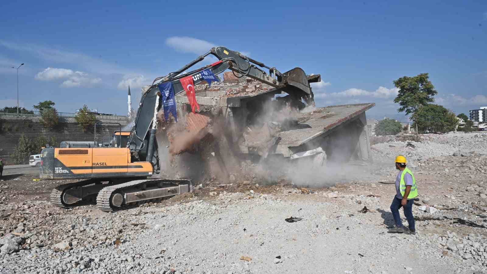 İstanbul Yolu’nda dönüşüm tamam, Altıparmak’ta ilk kazma yıl sonunda