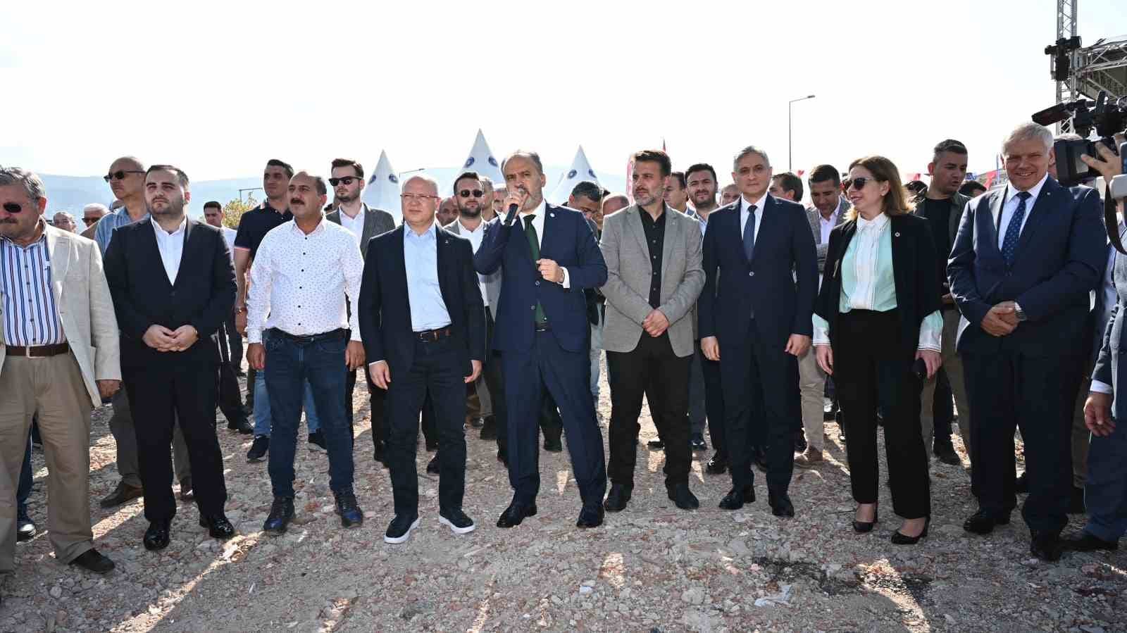 İstanbul Yolu’nda dönüşüm tamam, Altıparmak’ta ilk kazma yıl sonunda