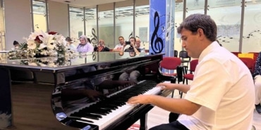 Otizmli Taylan, yeteneğiyle büyülüyor