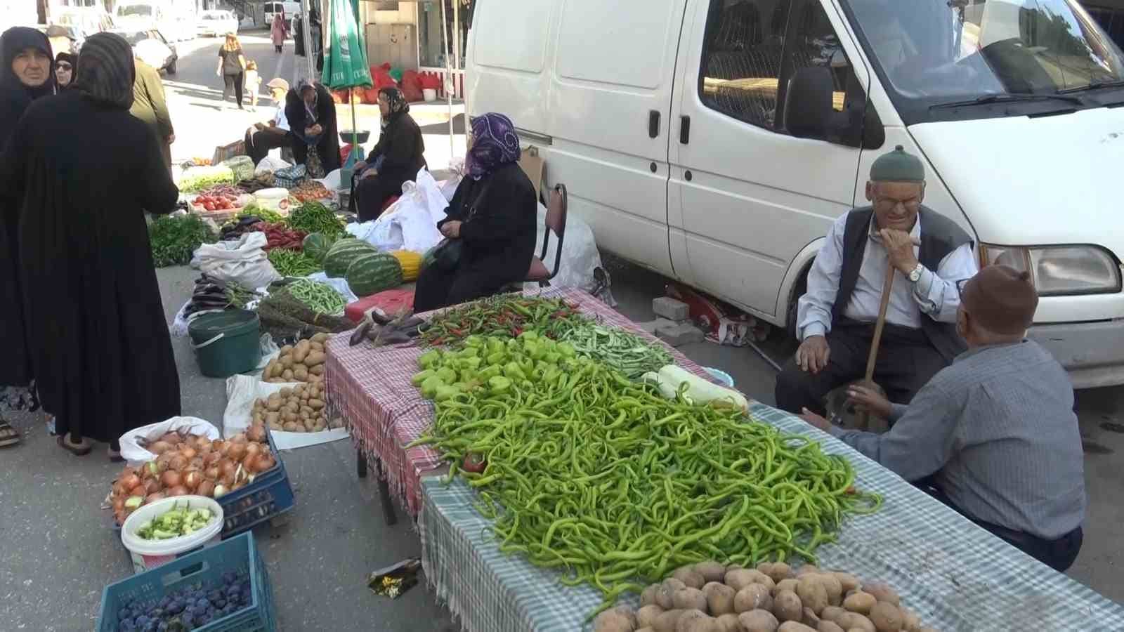 (Özel)  Bu pazar 700 yıldır her salı günü bereket duasıyla açılıyor