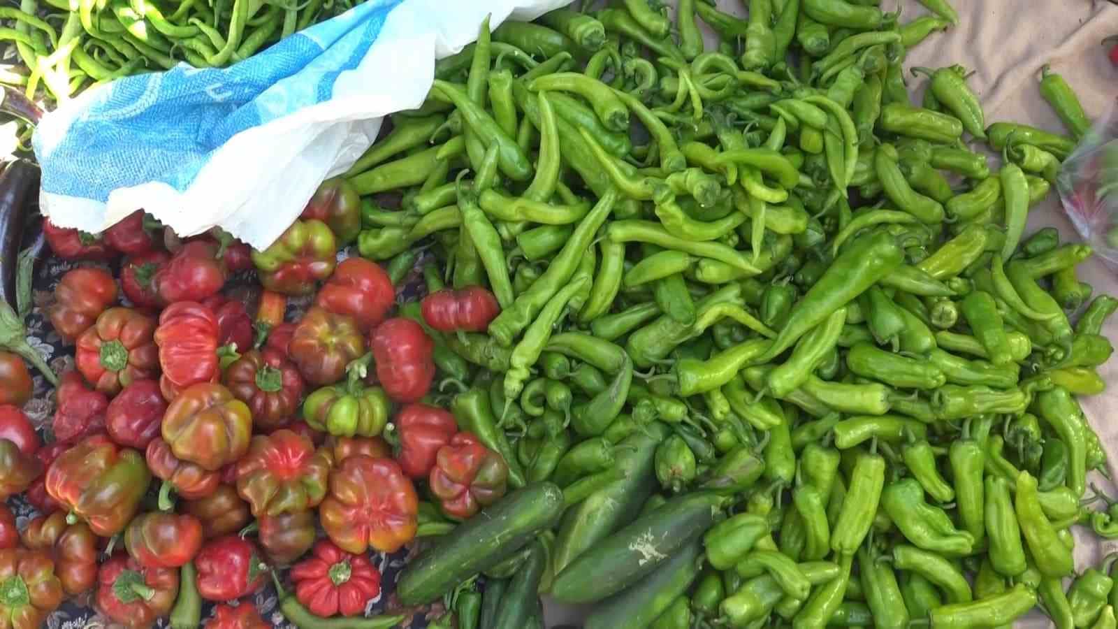 (Özel)  Bu pazar 700 yıldır her salı günü bereket duasıyla açılıyor