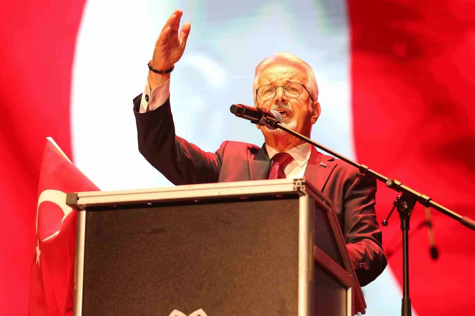 100. yılda binlerce kişi Nilüfer’de yürüdü