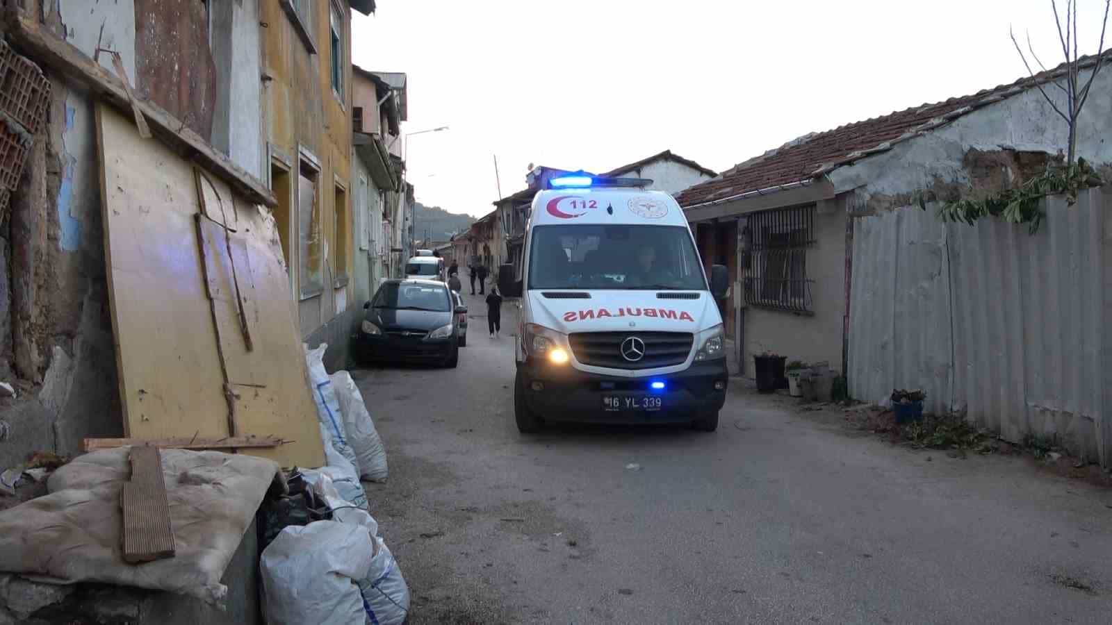 Alkol almak için manzarayı seçti, 25 metreden evin bahçesine düştü