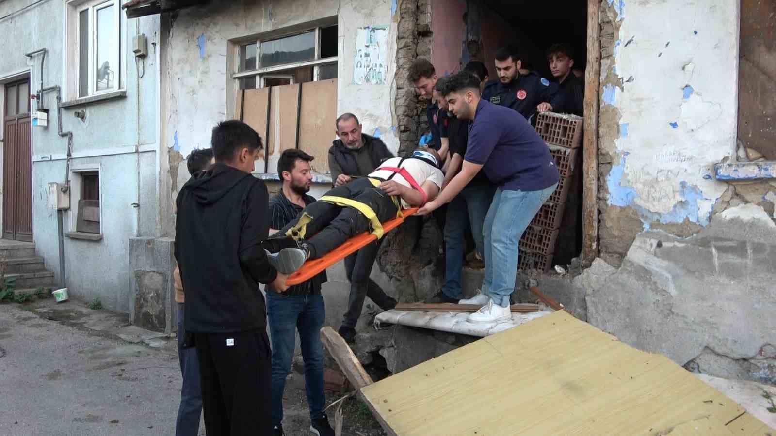 Alkol almak için manzarayı seçti, 25 metreden evin bahçesine düştü