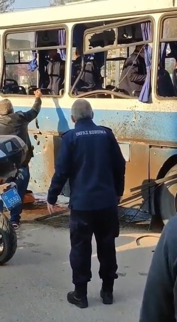 Cezaevi otobüsü bombacıları kendilerini savundu