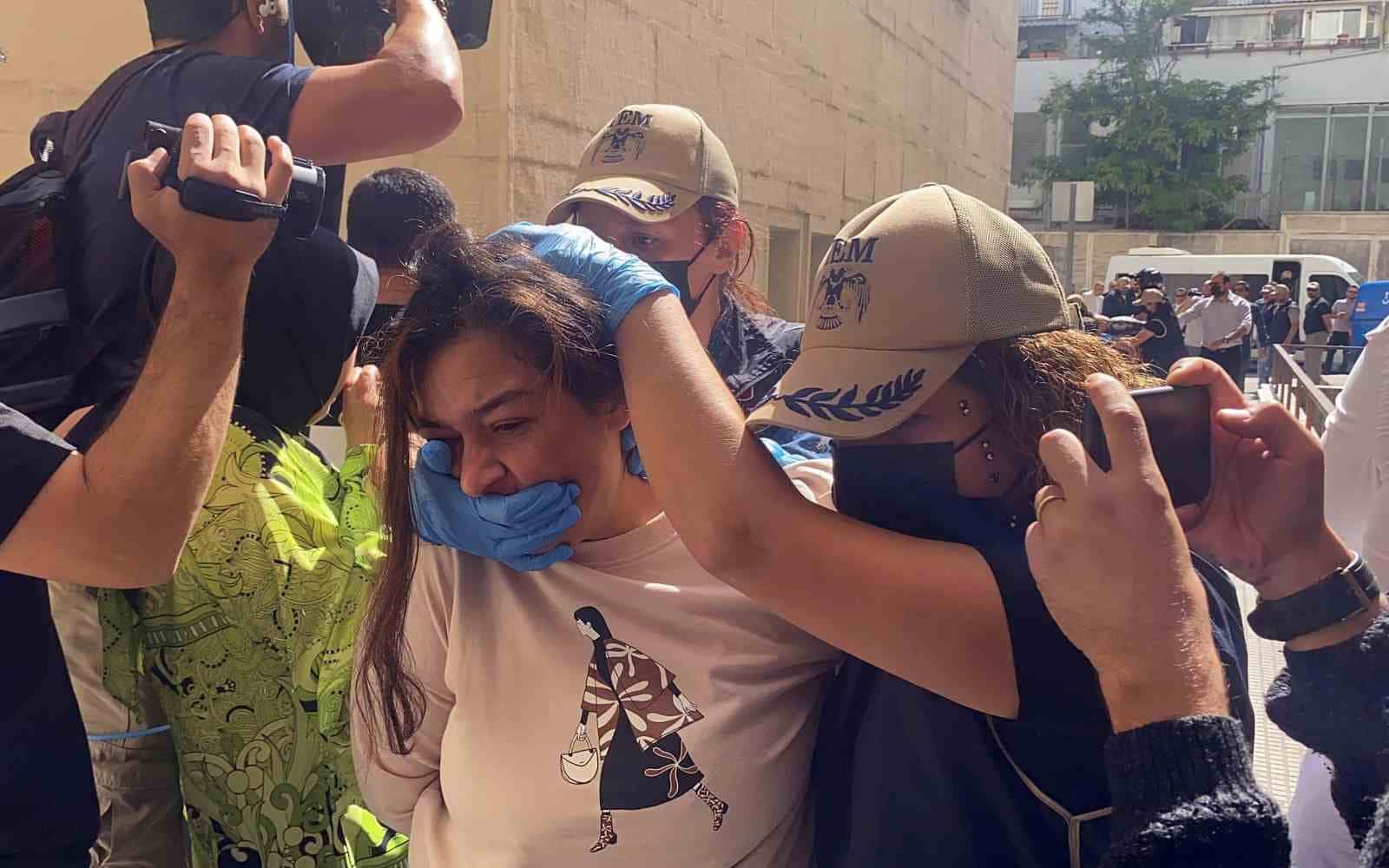 Cezaevi otobüsü bombacıları kendilerini savundu