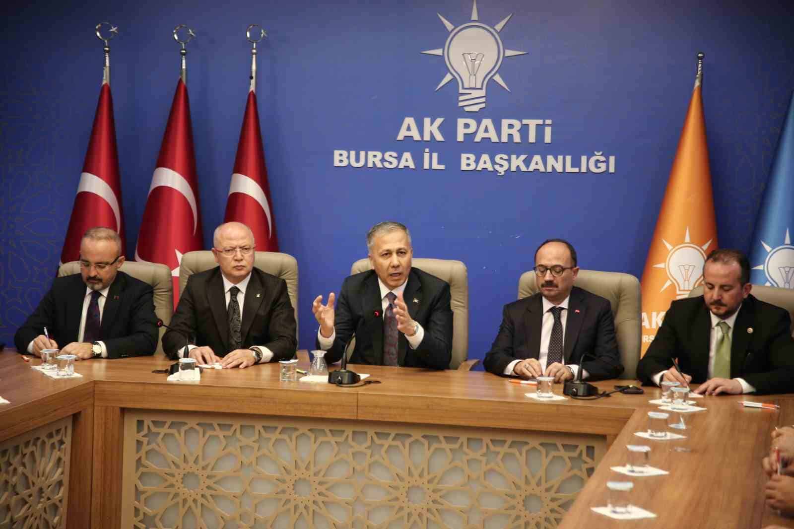 İçişleri Bakanı Yerlikaya: “Mobil Göç Noktaları’nın sayısı 155’e çıkacak”