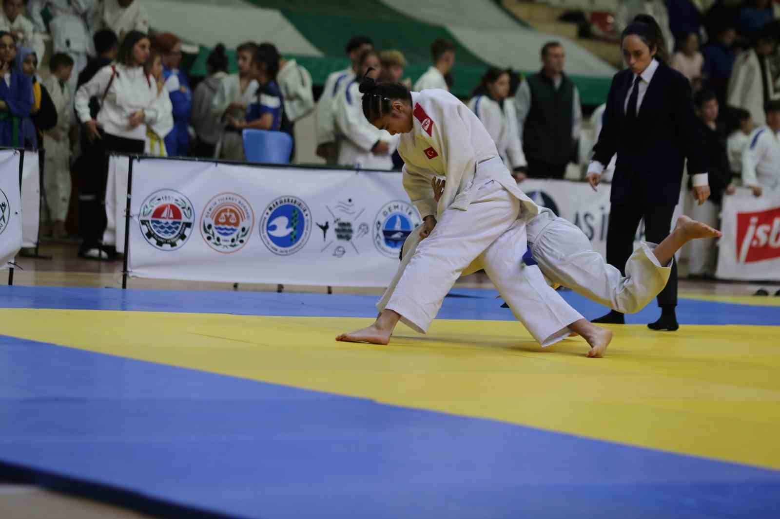 Judo’nun kalbi Gemlik’te attı