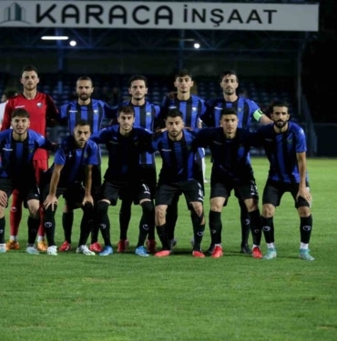 TFF 2. Lig: Karacabey Belediyespor: 3 - Kırşehir FSK: 0