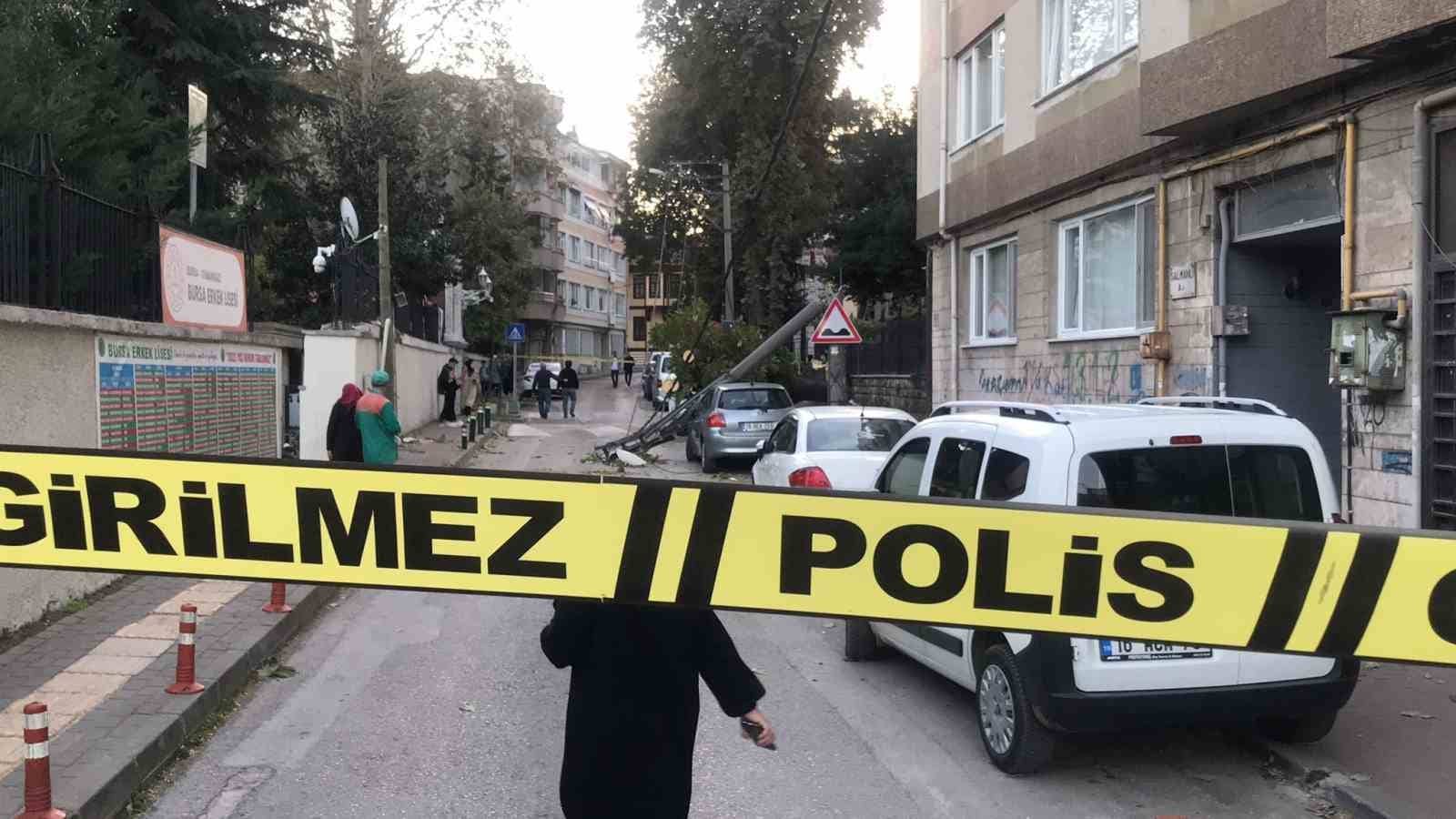 Bursa’da lodos hayatı felç etti