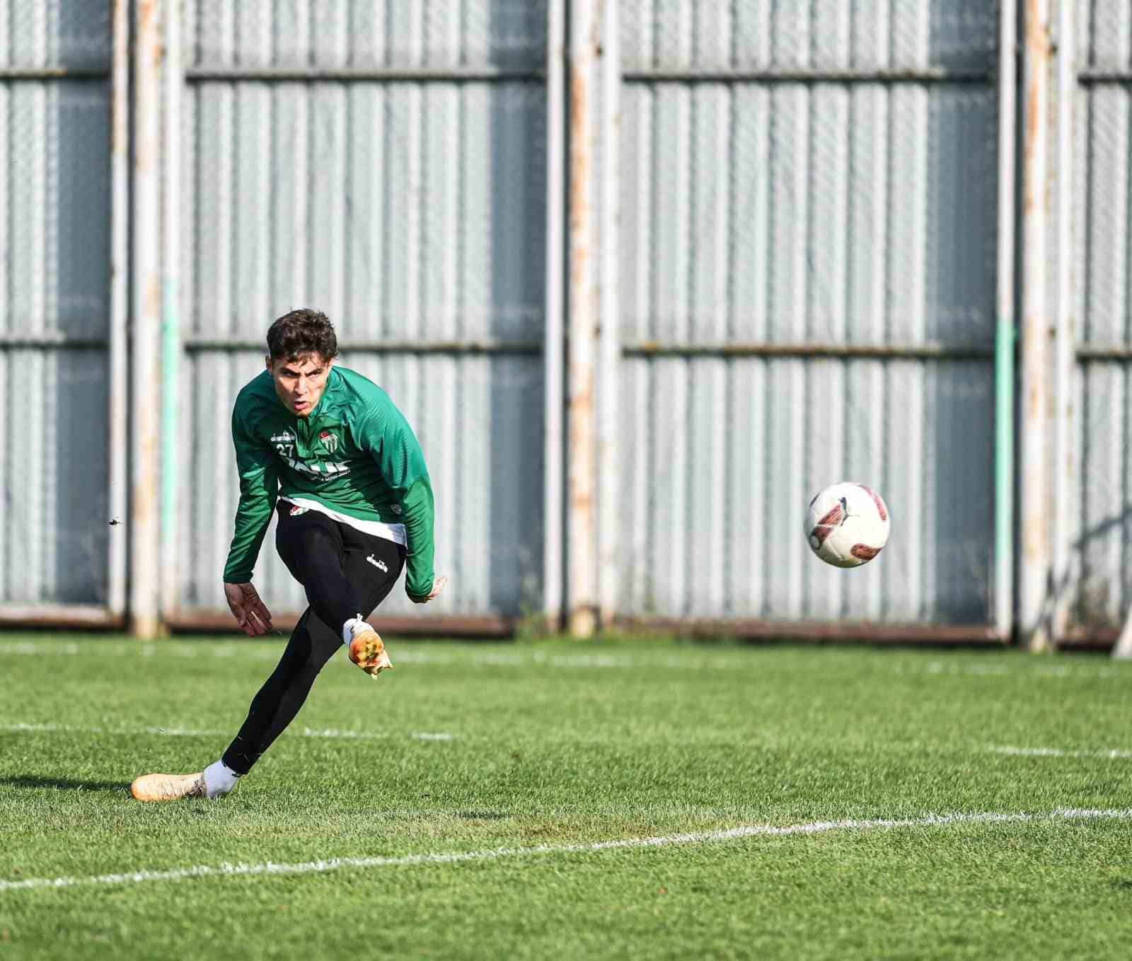 Bursaspor’da Kırklarelispor maçı hazırlıkları tamamlandı