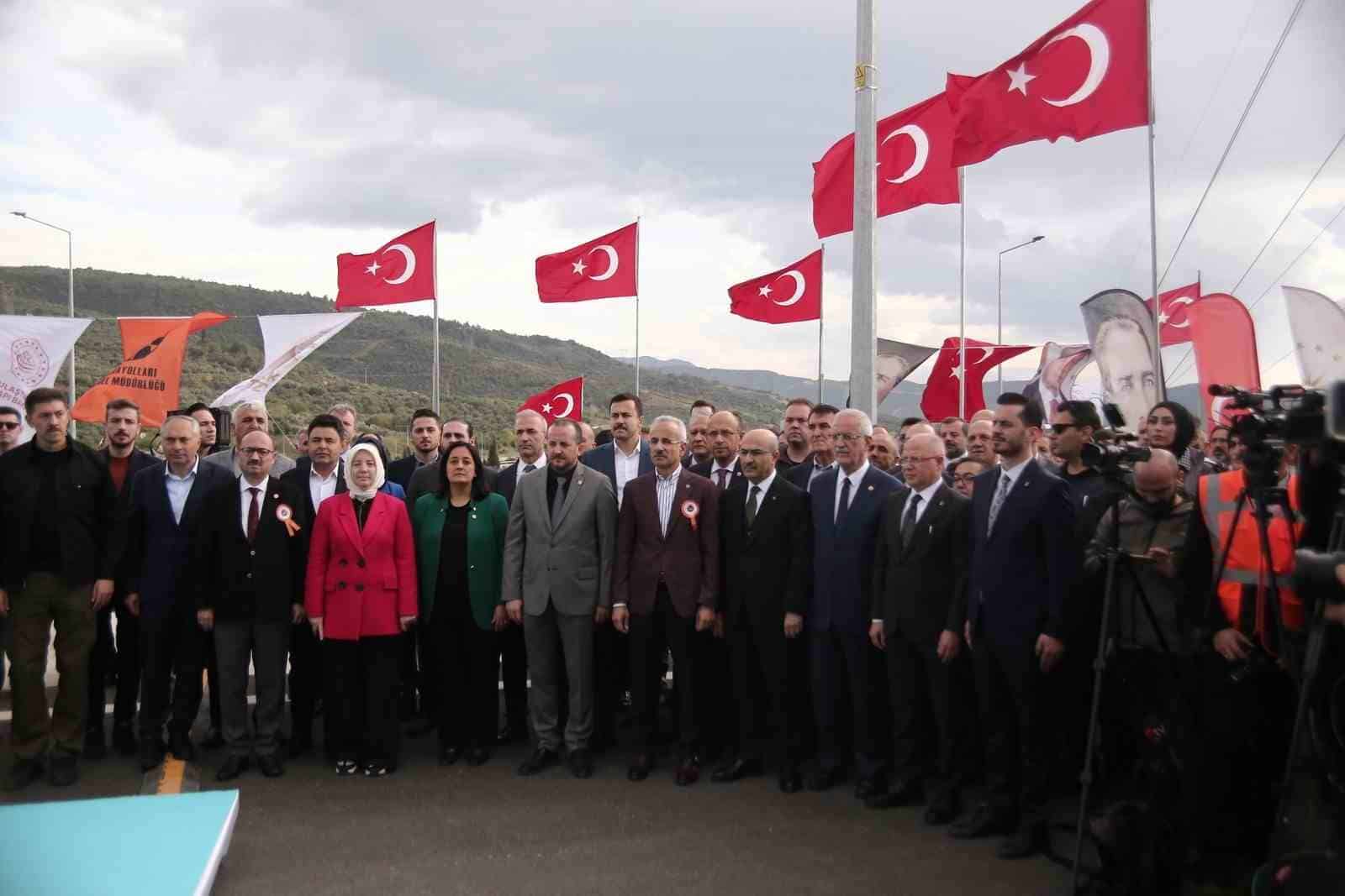 Demirtaş Sanayi Bölgesi’ni rahatlatacak kavşak açıldı