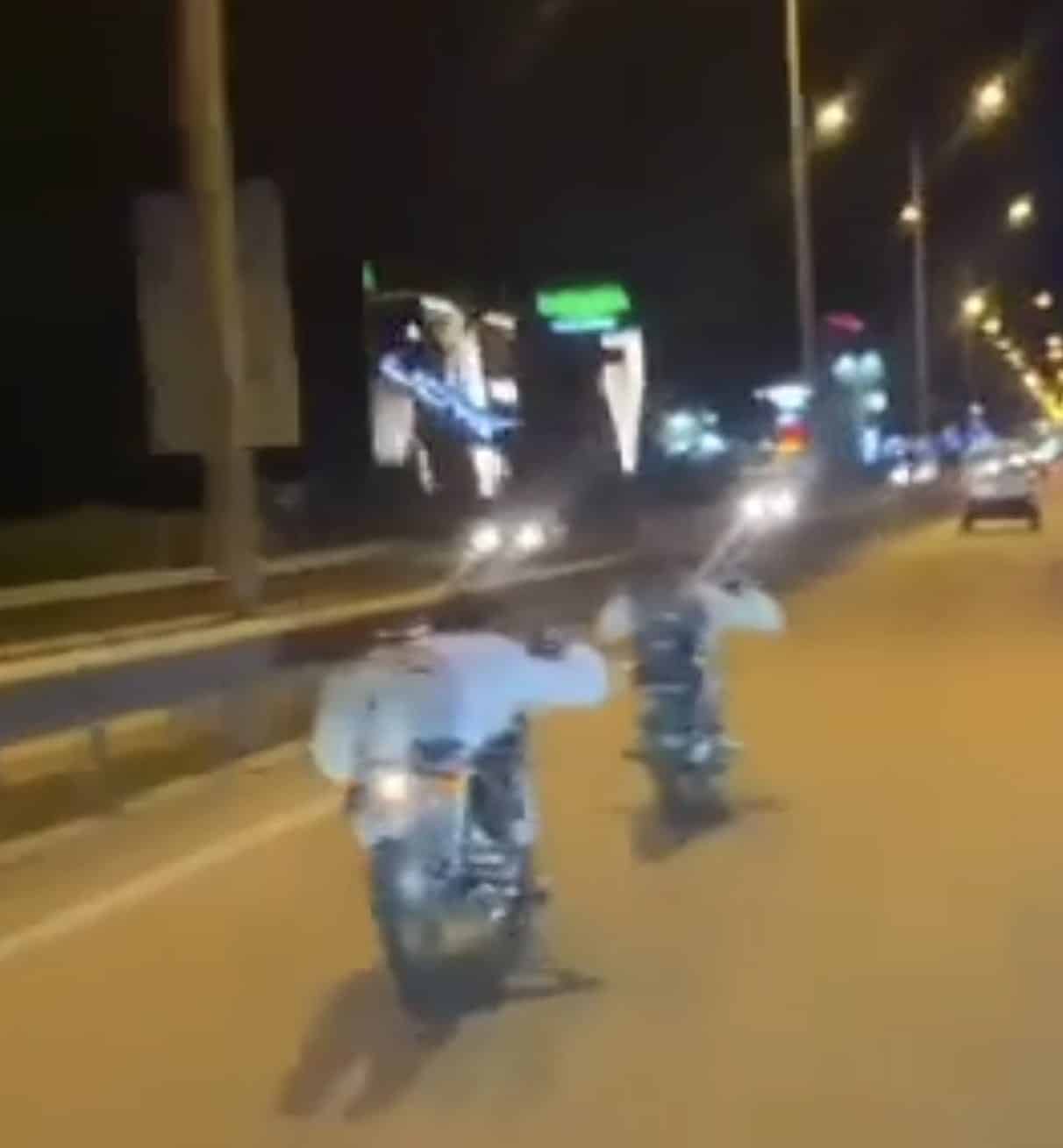 Motosikletle ölümüne yarış tuttular