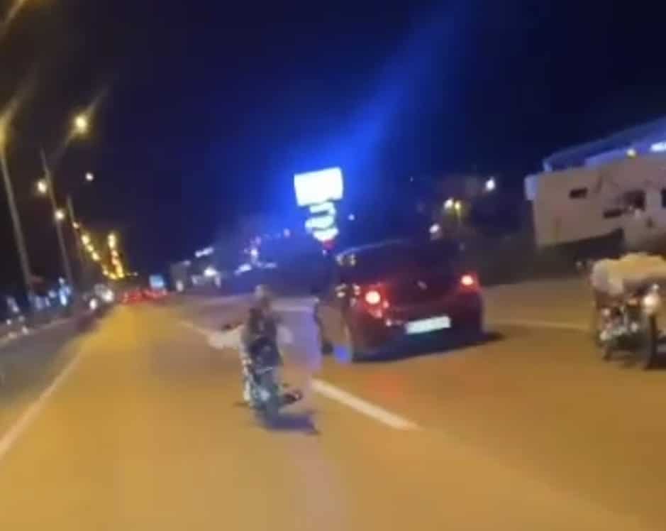 Motosikletle ölümüne yarış tuttular