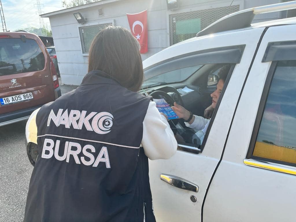Narkotik polisi 8 bin 973 vatandaşı bilgilendirdi