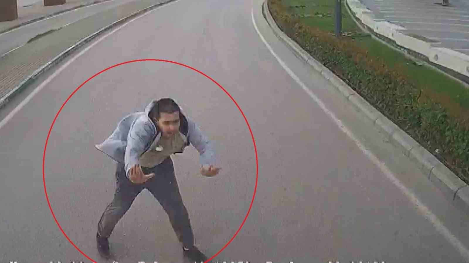 (Özel) Ölümüne kaçış kamerada...Az kalsın böyle facia yaşanacaktı