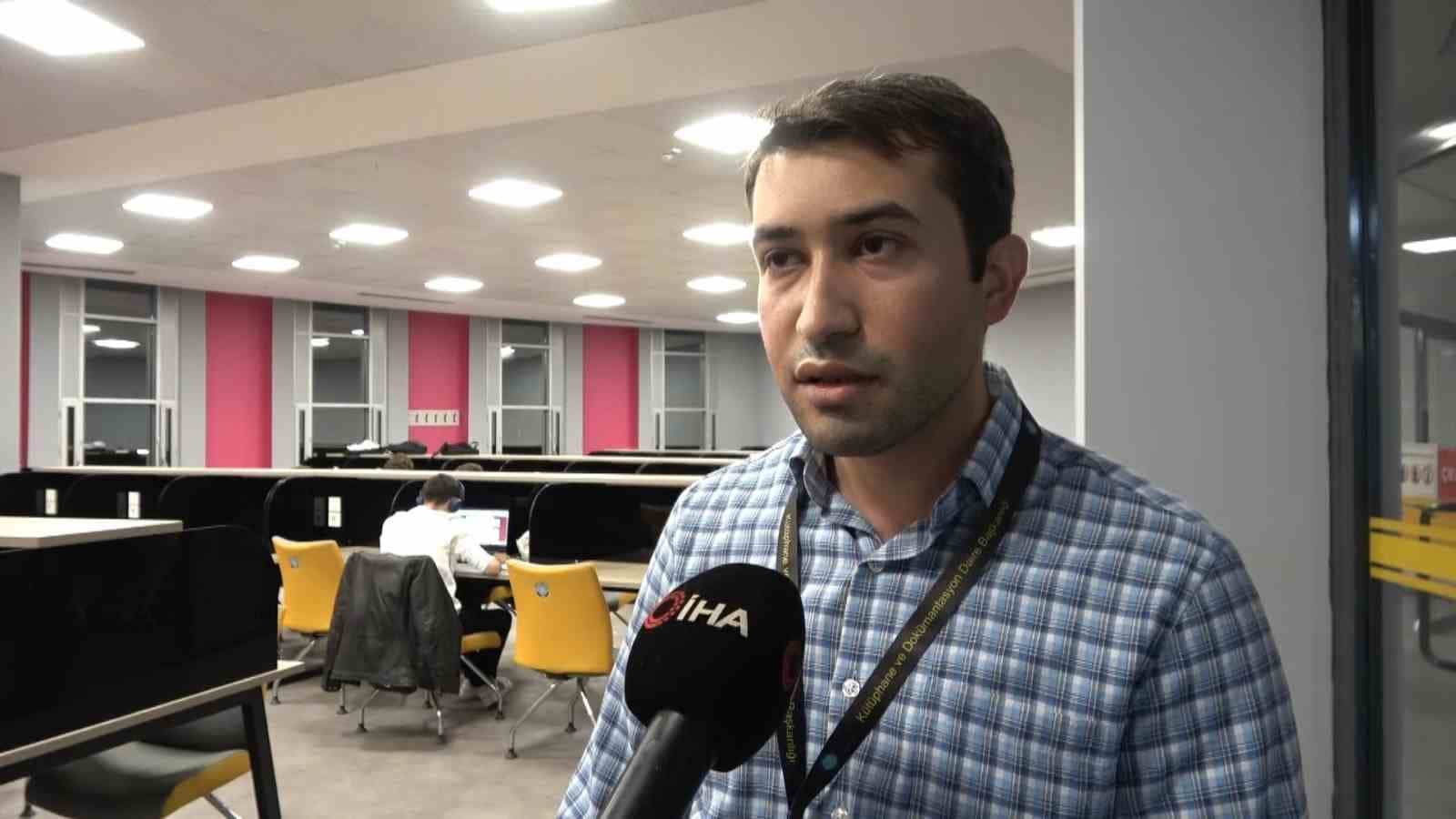 (Özel) Sınavlarına hazırlanan öğrenciler kütüphanede sabahladı