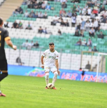 TFF 2. Lig: Bursaspor: 1 - Kırşehir FSK: 3