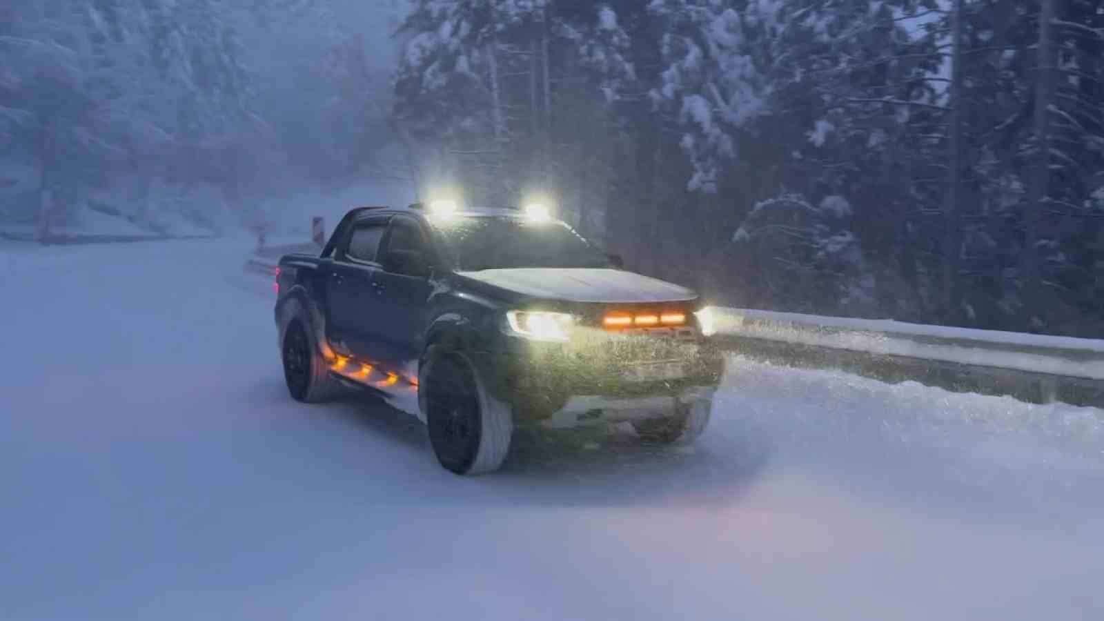 Uludağ’da kar kalınlığı 50 santimetreyi geçti